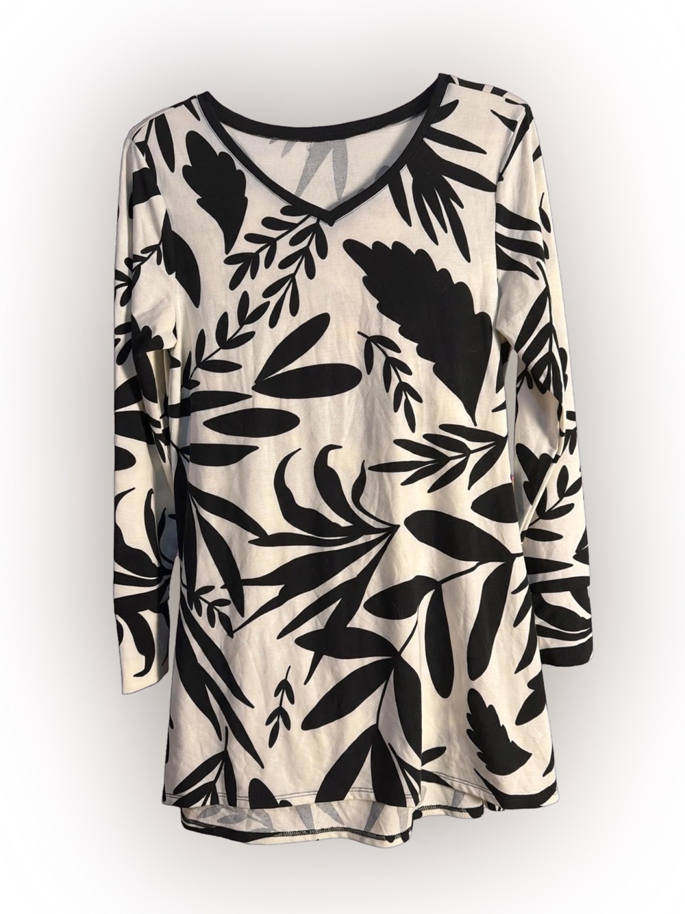 Lularoe Black & White Botanical Leaf Lynnae High Low Tunic XS